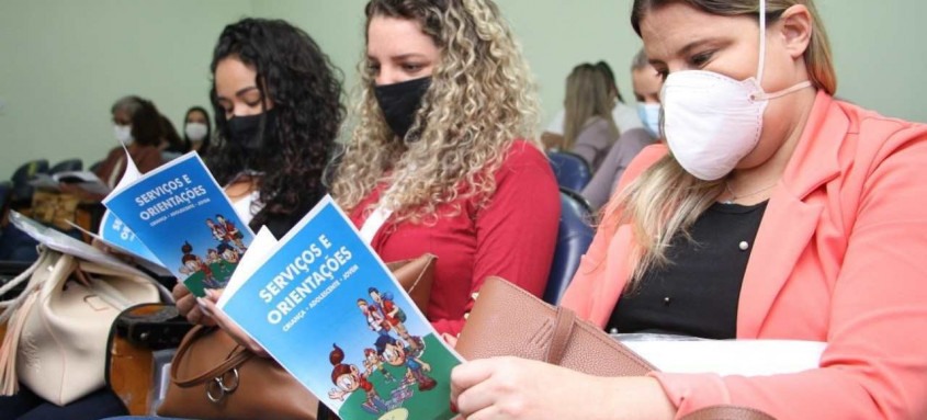 Equipes acompanham o desenvolvimento da criança e da família na preparação para o nascimento
- Foto: Divulgação Equipes acompanham o desenvolvimento da criança e da família na preparação para o nascimento
