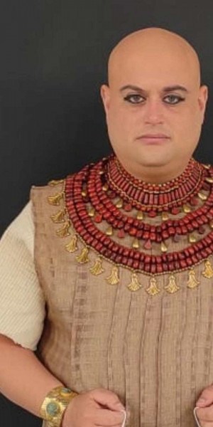 Ricardo Lyra Jr vive o personagem Adurrá, em "Gênesis", na Record TV

