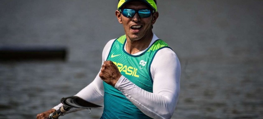 A medalha de prata de Luís Carlos Cardoso foi o melhor resultado brasileiro na canoagem paralímpica
- Foto: Marcio Rodrigues / MPIX / CPB A medalha de prata de Luís Carlos Cardoso foi o melhor resultado brasileiro na canoagem paralímpica