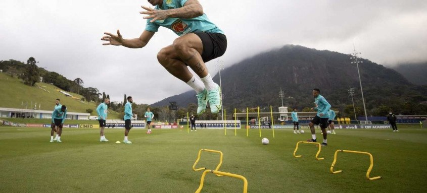 Danilo afirmou ontem que não imaginava aquele final para o clássico suspenso no último domingo em São Paulo