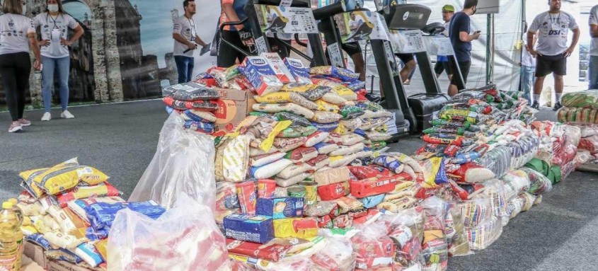 Com 10 dias de evento, foram arrecadados mais de 3 toneladas em alimentos