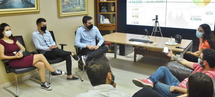 Renda Básica da Cidadania e a moeda social Mumbuca devem ser levados para o município mineiro
- Foto: Divulgação Renda Básica da Cidadania e a moeda social Mumbuca devem ser levados para o município mineiro