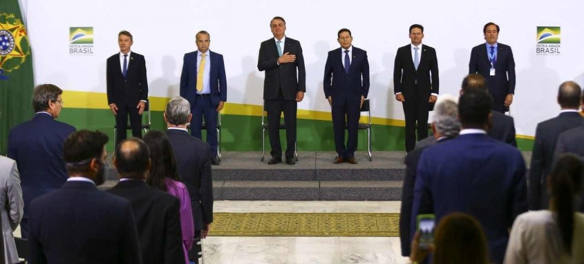 Mudanças no programa foram anunciadas ontem durante evento no Palácio do Planalto, com a presença do presidente Bolsonaro. Dez estados já aderiram - Foto: Marcelo Camargo/Agência Brasil Mudanças no programa foram anunciadas ontem durante evento no Palácio do Planalto, com a presença do presidente Bolsonaro. Dez estados já aderiram