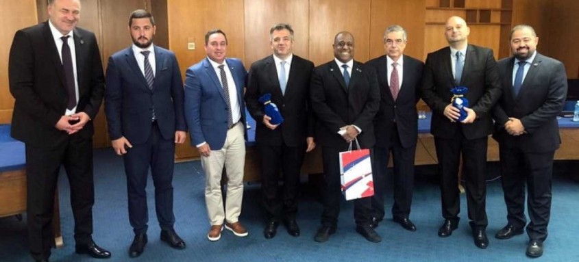 Representantes dos dois países discutiram agendas bilaterais. Sérvia sedia primeiros Jogos Mundiais Escolares Sub-15 - Foto: Luiz Roberto Magalhães/Min. Cidadania Representantes dos dois países discutiram agendas bilaterais. Sérvia sedia primeiros Jogos Mundiais Escolares Sub-15