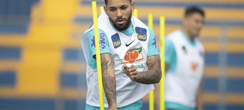 Ex-jogador do Vasco, Douglas Luiz defenderá a Seleção Brasileira nos jogos contra Venezuela, Colômbia e Uruguai