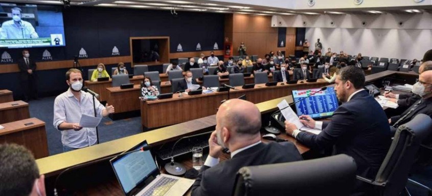 Regras atuais para concessão do abono permanência e pensão por morte serão mantidas, assim como o cálculo das aposentadorias em vigor - Foto: Divulgação Regras atuais para concessão do abono permanência e pensão por morte serão mantidas, assim como o cálculo das aposentadorias em vigor