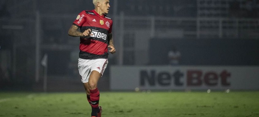 Pedro fez o gol rubro-negro no empate contra o Bragantino em São Paulo - Foto: Alexandre Vidal / Flamengo Pedro fez o gol rubro-negro no empate contra o Bragantino em São Paulo