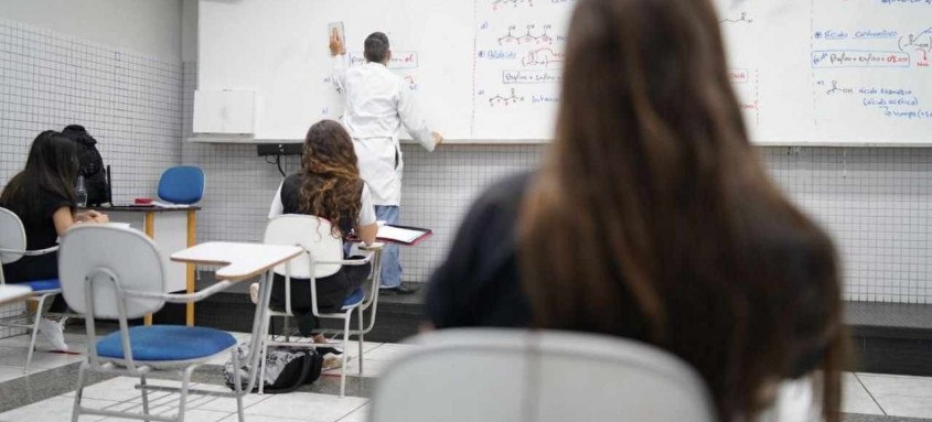 A mãe da menina havia pedido na Justiça um habeas corpus preventivo para impedir o colégio de exigir a vacinação para a filha - Foto: Studio formatura/Galois A mãe da menina havia pedido na Justiça um habeas corpus preventivo para impedir o colégio de exigir a vacinação para a filha