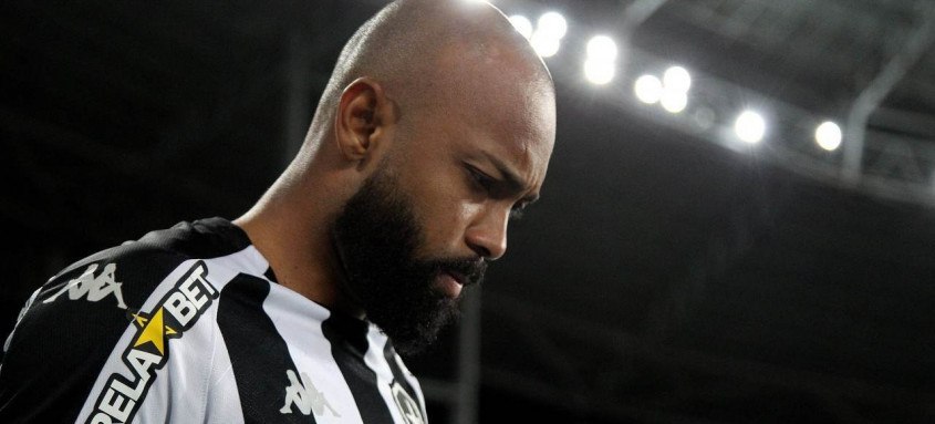 Chay quer encerrar o jejum de oito partidas sem marcar e balançar as redes pela primeira vez diante da torcida - Foto: Vitor Silva / Botafogo Chay quer encerrar o jejum de oito partidas sem marcar e balançar as redes pela primeira vez diante da torcida