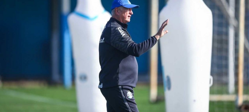 Felipão foi contratado em julho deste ano, no lugar do treinador Thiago Nunes - Foto: Lucas Uebel/ Grêmio Felipão foi contratado em julho deste ano, no lugar do treinador Thiago Nunes