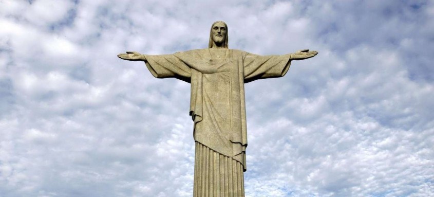 Inaugurado em 12 de outubro de 1931, o Cristo Redentor é uma das Sete Maravilhas do Mundo Moderno - Foto: Tânia Rêgo / Agência Brasil Inaugurado em 12 de outubro de 1931, o Cristo Redentor é uma das Sete Maravilhas do Mundo Moderno