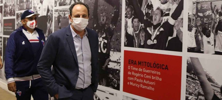 Rogério Ceni volta a comandar o São Paulo após ser campeão brasileiro com o Flamengo em 2020