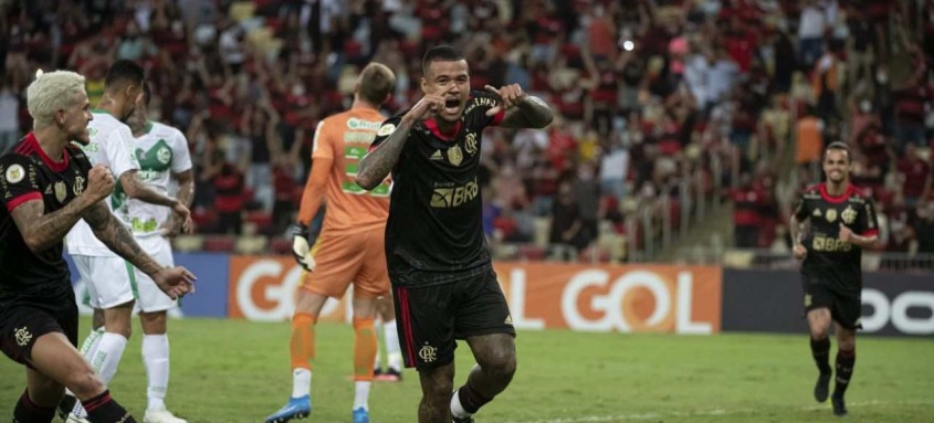 Kenedy fez na noite desta quarta-feira seu primeiro gol com a camisa do Flamengo