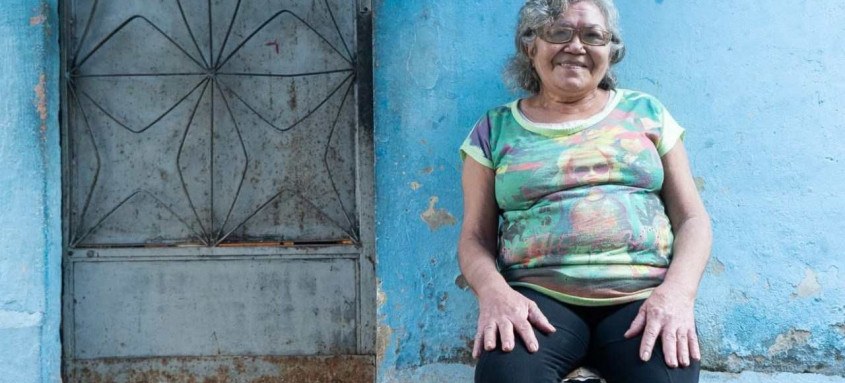 O projeto retrata o cotidiano e o acesso ao Sistema Único de Saúde (SUS) por Josefa
(65), moradora do Morro do Barbante no Rio de Janeiro - Foto: Divulgação O projeto retrata o cotidiano e o acesso ao Sistema Único de Saúde (SUS) por Josefa
(65), moradora do Morro do Barbante no Rio de Janeiro
