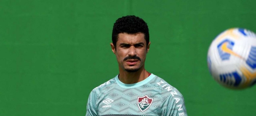O lateral-esquerdo Egídio deixou o Fluminense após perder espaço na equipe ao longo da temporada 2021