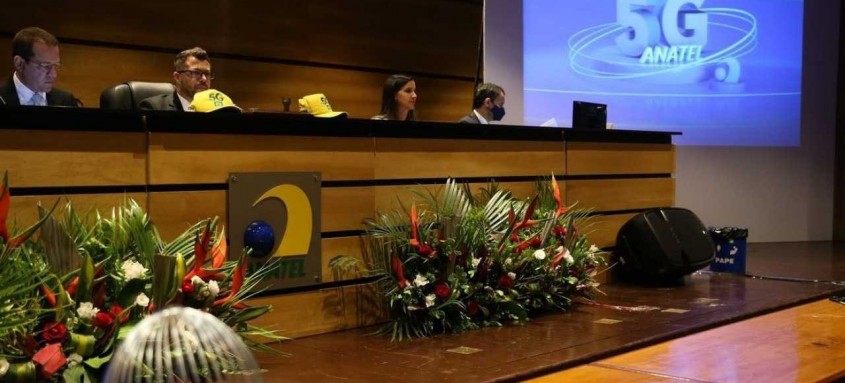 Leilão do 5G chegará ao fim amanhã, com as análises das propostas das faixas de 2,3 GHz e de 26 GHz - Foto: José Cruz / Agência Brasil Leilão do 5G chegará ao fim amanhã, com as análises das propostas das faixas de 2,3 GHz e de 26 GHz