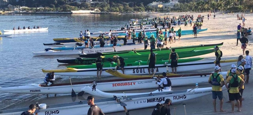 A programação esportiva especial começa hoje, com a competição que vai reunir os principais remadores da cidade, na Baía de São Francisco, passando por outras praias da Zona Sul - Foto: Divulgação A programação esportiva especial começa hoje, com a competição que vai reunir os principais remadores da cidade, na Baía de São Francisco, passando por outras praias da Zona Sul