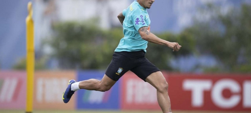 Philippe Coutinho está treinando com a Seleção Brasileira em São Paulo para as próximas partidas das Eliminatórias