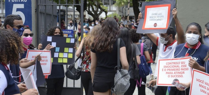 A medida também vale para o segundo dia de prova, no próximo domingo
- Foto: Tomaz Silva/Agência Brasil A medida também vale para o segundo dia de prova, no próximo domingo