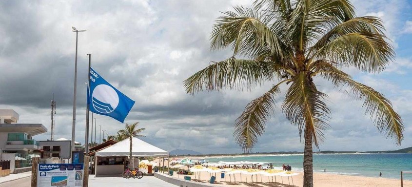 Praias do Forno, em Búzios, e de Itaúna, em Saquarema, poderão ser as próximas praias fluminenses a desfraldarem - Foto: Leonardo Monteiro/Divulgação Praias do Forno, em Búzios, e de Itaúna, em Saquarema, poderão ser as próximas praias fluminenses a desfraldarem