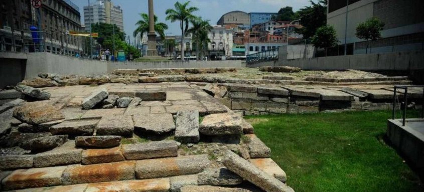 Cais do Valongo, patrimônio mundial: herança africana na zona portuária