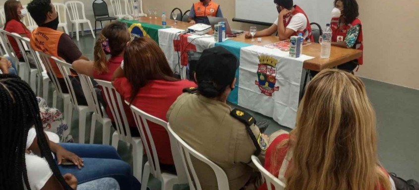 A Defesa Civil de Niterói participou, neste domingo(5), de um evento organizado pela Cruz Vermelha de Niterói em homenagem ao Dia Internacional do Voluntário, na Câmara de Dirigentes Lojistas de Niterói - Foto: Divulgação / Prefeitura de Niterói
A Defesa Civil de Niterói participou, neste domingo(5), de um evento organizado pela Cruz Vermelha de Niterói em homenagem ao Dia Internacional do Voluntário, na Câmara de Dirigentes Lojistas de Niterói