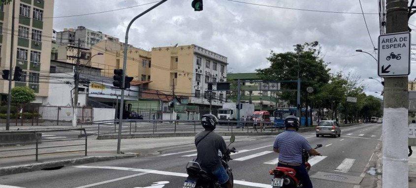 Alameda São Boaventura será 1ª via a receber faixas de retenção na cidade - Foto: Divulgação / NitTrans Alameda São Boaventura será 1ª via a receber faixas de retenção na cidade