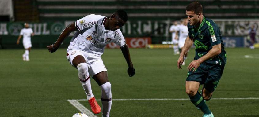 Time Carioca tem que vencer o já rebaixado Verdão do Oeste e torcer por um tropeço do Bragantino - Foto: Lucas Mercon/Fluminense FC Time Carioca tem que vencer o já rebaixado Verdão do Oeste e torcer por um tropeço do Bragantino