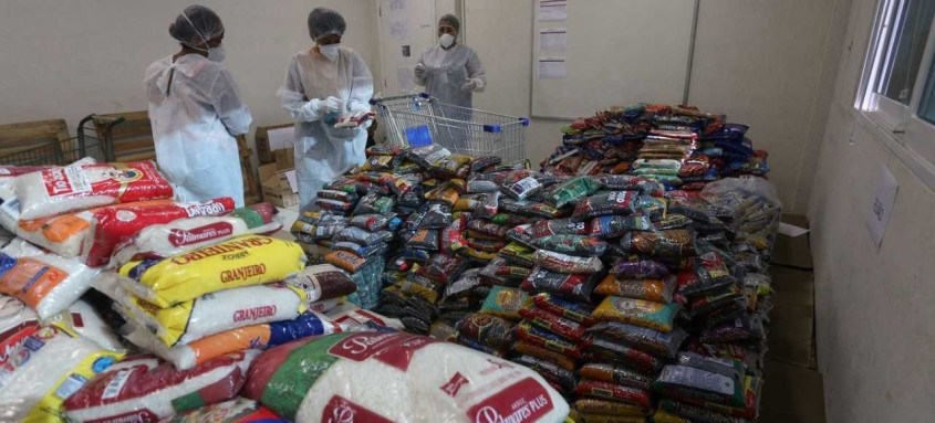 A campanha foi criada para ajudar famílias que não são assistidas pelos programas da Prefeitura de Niterói e estão em situação de vulnerabilidade em razão da pandemia - Foto: Divulgação A campanha foi criada para ajudar famílias que não são assistidas pelos programas da Prefeitura de Niterói e estão em situação de vulnerabilidade em razão da pandemia
