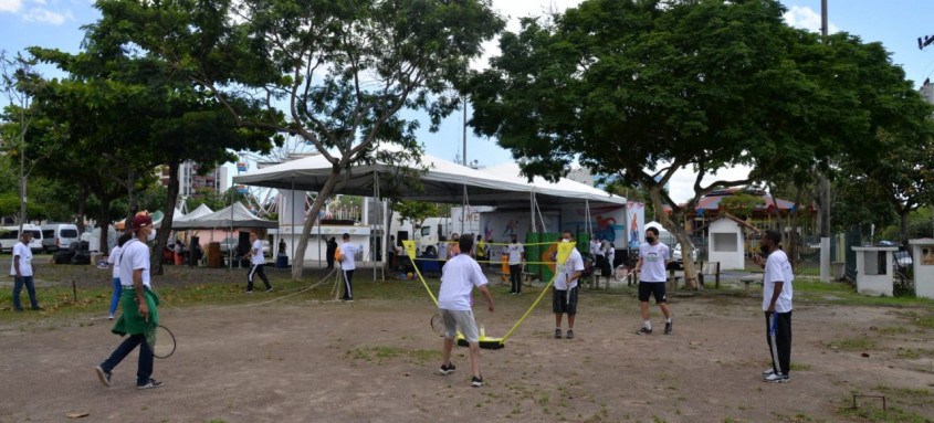 Em uma carreata, experiências imersivas em diversas modalidades esportivas, incluindo um holograma de Magic Paul - Foto: Divulgação Em uma carreata, experiências imersivas em diversas modalidades esportivas, incluindo um holograma de Magic Paul