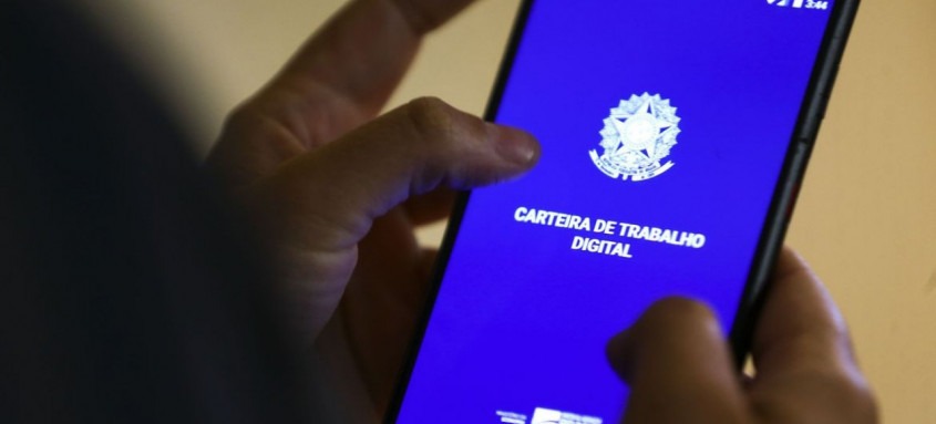 Acumulado do ano chega a 2,9 milhões de novas vagas
