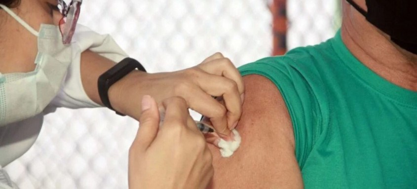 Imunização irá acontecer nos mesmos locais em que são aplicadas a vacina contra a Covid-19 - Foto: Prefeitura de Nova Iguaçu Imunização irá acontecer nos mesmos locais em que são aplicadas a vacina contra a Covid-19