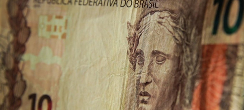 Aposentados do INSS só poderão comprometer 35% do benefício
- Foto: Marcello Casal Jr/Agência Brasil Aposentados do INSS só poderão comprometer 35% do benefício