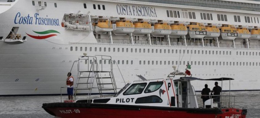 Todas as pessoas que estavam no navio desembarcaram no Rio. Novos embarques estão cancelados até dia 21 - Foto: Fernando Frazão/Agência Brasil Todas as pessoas que estavam no navio desembarcaram no Rio. Novos embarques estão cancelados até dia 21
