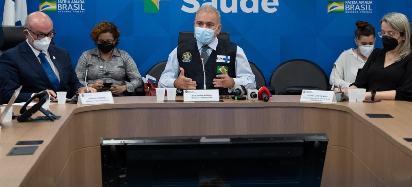 Ministro da Saúde, Marcelo Queiroga, explicou nesta segunda-feira em entrevista coletiva as novas diretrizes do isolamento - Foto: Myke Sena / Ministério da Saúde Ministro da Saúde, Marcelo Queiroga, explicou nesta segunda-feira em entrevista coletiva as novas diretrizes do isolamento