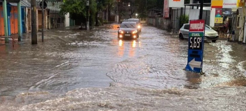 Esse estágio é o terceiro nível em uma escala de cinco e significa que uma ou mais ocorrências já impactam o município