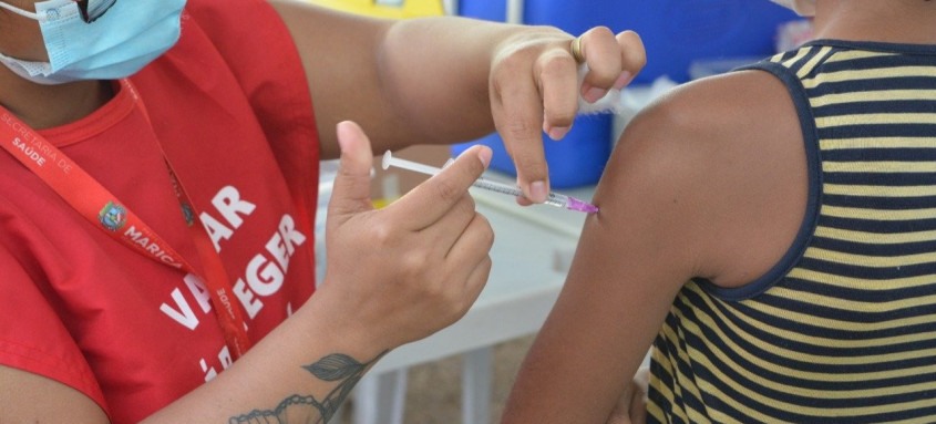 Vacinação será iniciada nas crianças indígenas e, na sequência, serão imunizadas crianças com comorbidades ou deficiência permanente de 5 a 11 anos - Foto: Prefeitura de Maricá Vacinação será iniciada nas crianças indígenas e, na sequência, serão imunizadas crianças com comorbidades ou deficiência permanente de 5 a 11 anos