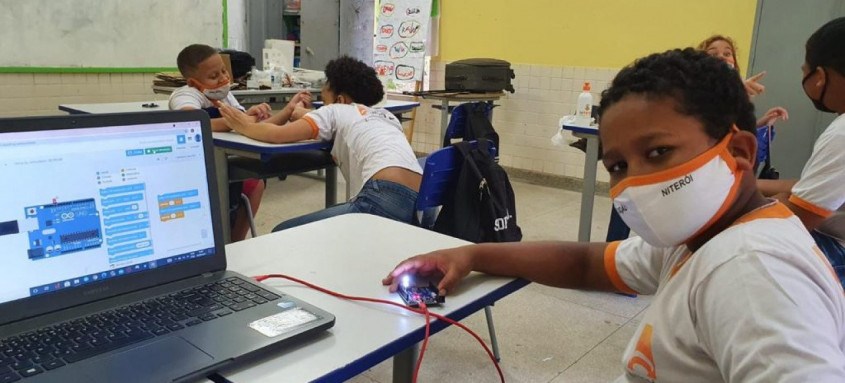 Aulas de robótica na rede municipal de Educação já apresentam resultados