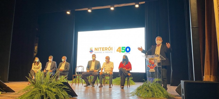 Prefeitura de Niterói lançou nesta quarta-feira pacote de investimentos com R$ 260 milhões para Saúde - Foto: Luciana Carneiro / Prefeitura de Niterói Prefeitura de Niterói lançou nesta quarta-feira pacote de investimentos com R$ 260 milhões para Saúde