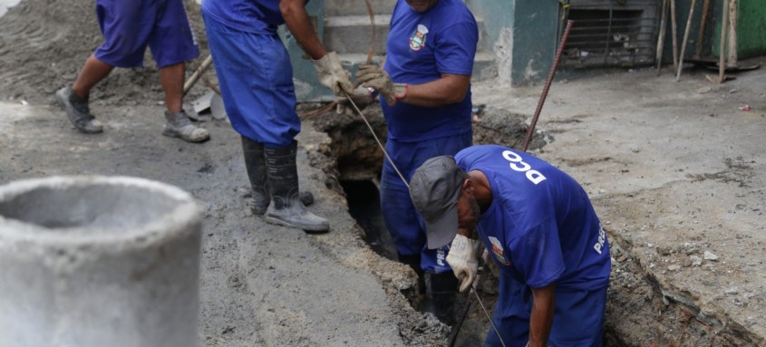 Serviço é feito para reduzir impacto das chuvas

