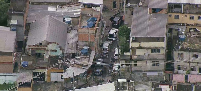 Ação ocorre no Vila Cruzeiro, no Complexo da Penha
