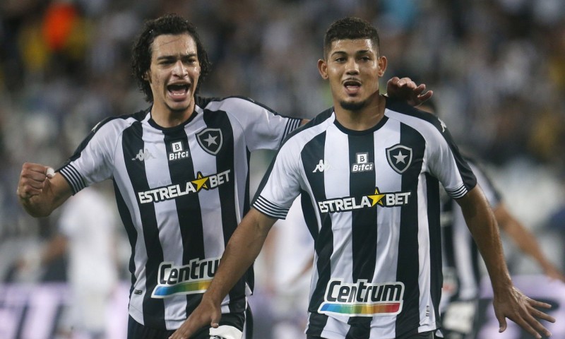  Vitor Silva / Botafogo