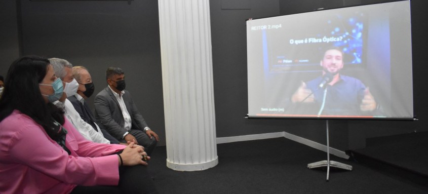 O objetivo é capacitar os inscritos para buscarem oportunidades no mercado de telecomunicações
- Foto: Divulgação O objetivo é capacitar os inscritos para buscarem oportunidades no mercado de telecomunicações