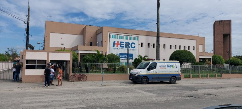 O hospital preparou duas enfermarias, com cinco leitos cada, que ficarão à disposição da equipe do setor de trauma. - Foto: Divulgação O hospital preparou duas enfermarias, com cinco leitos cada, que ficarão à disposição da equipe do setor de trauma.