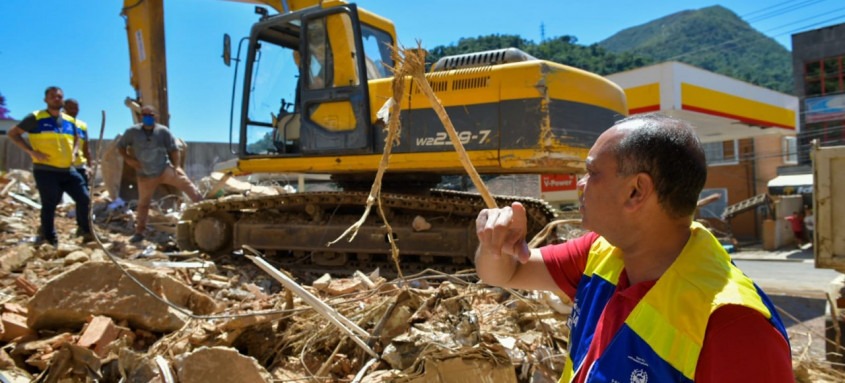 Mais de 56 mil toneladas de resíduos já foram retiradas das ruas de Petrópolis