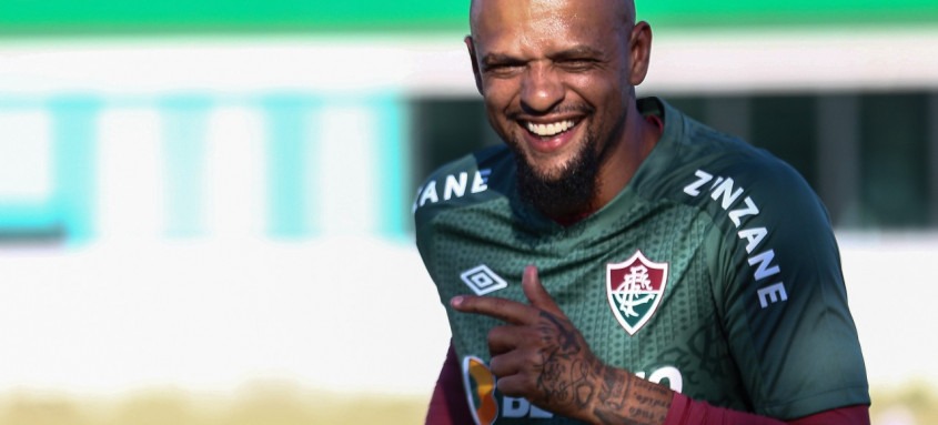 A experiência de Felipe Melo é uma das armas para o Fluminense superar o Olimpia hoje, no estádio Nilton Santos