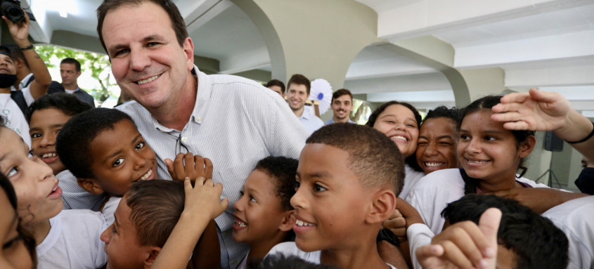 Eduardo Paes lançou o Programa de Revitalização dos Cieps durante evento no Ciep Presidente Tancredo Neves