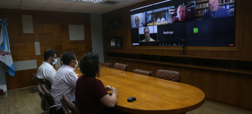 Reunião, de forma virtual, analisou dados municipais sobre a doença, como vacinação, número de casos e internações