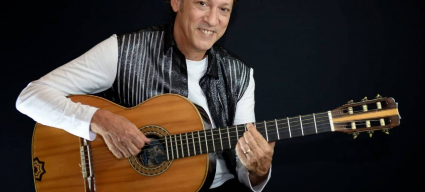  Neste sábado, o músico Marcos Lima se apresenta às 11h em Icaraí