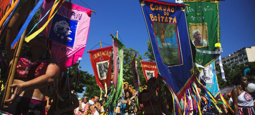 O Cordão do Boitatá é a atração da Feira das Yabás neste domingo 
